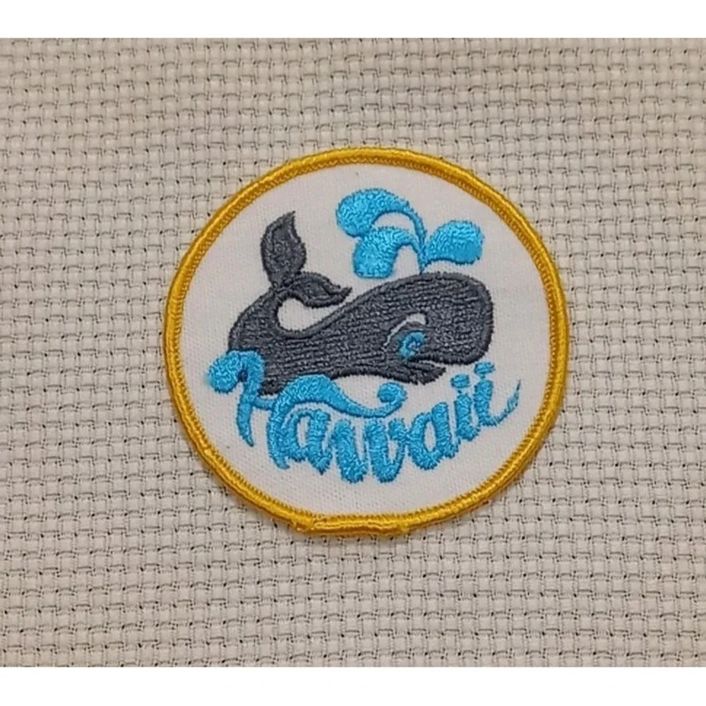 Vintage Hawaii Souvenir Patch Embroidered Gray Whale‎ Badge Hawaii Patch